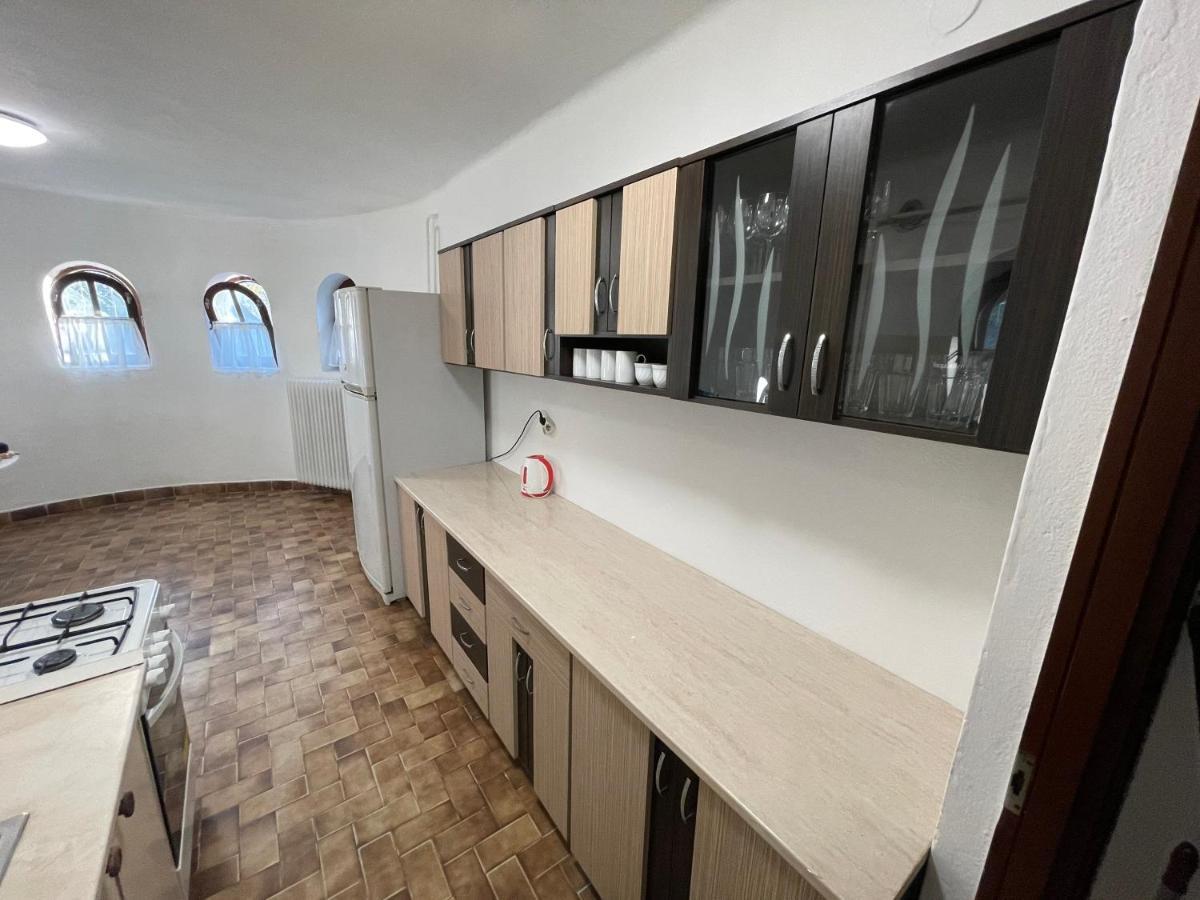 米什科尔茨Szimpla Apartman公寓 外观 照片